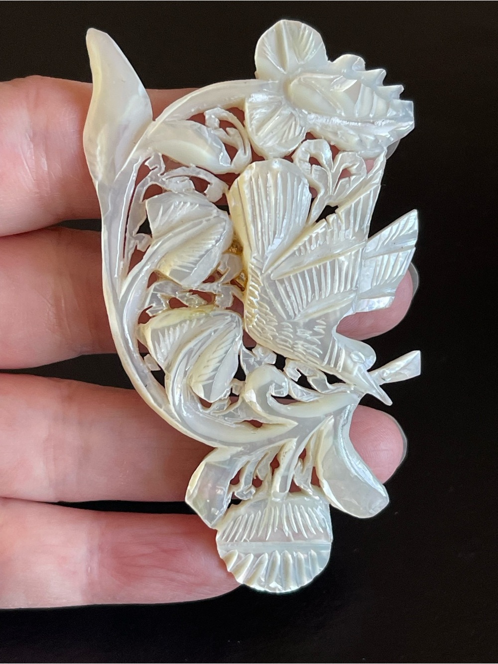 Vintage Hand-Carved Mother of Pearl Bird brooch.